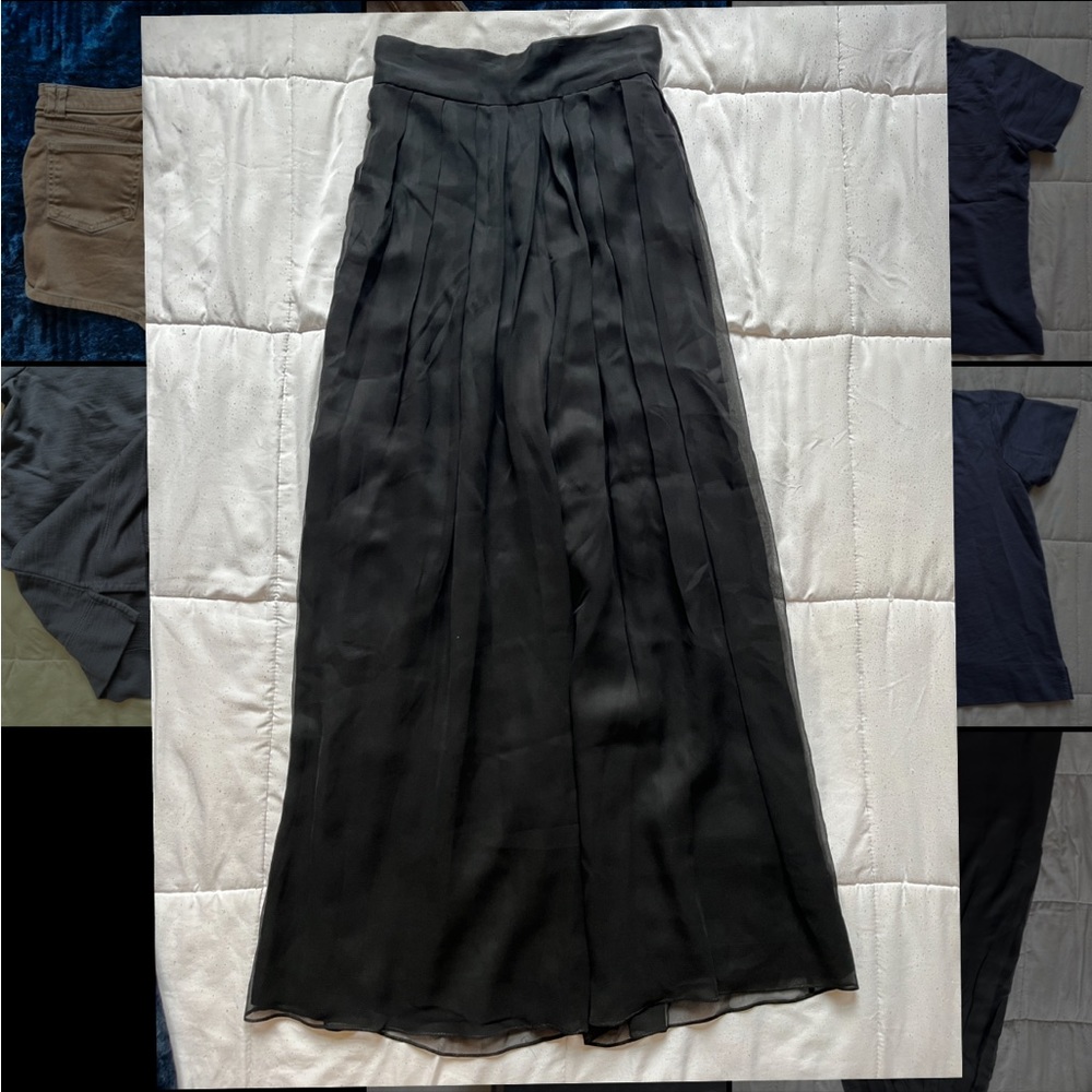 Carmen Marc Valvo Pleated Palazzo Wide Leg Pant